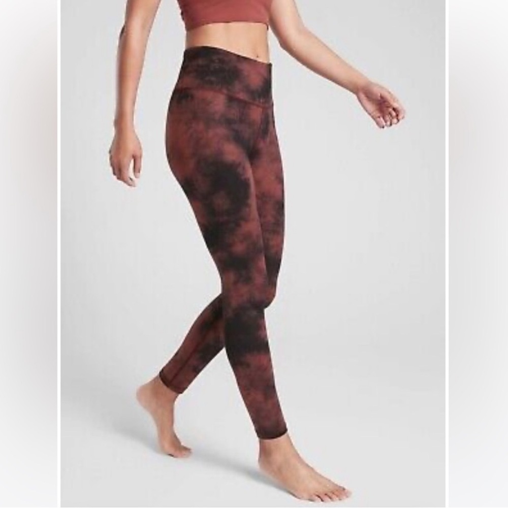 Athleta Elation Ice Dye 7/8 Tight Size XS